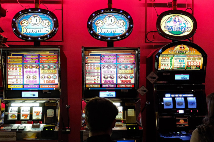 Dragon Gaming Mega Dragon Casino online live dealer and slot game arcade